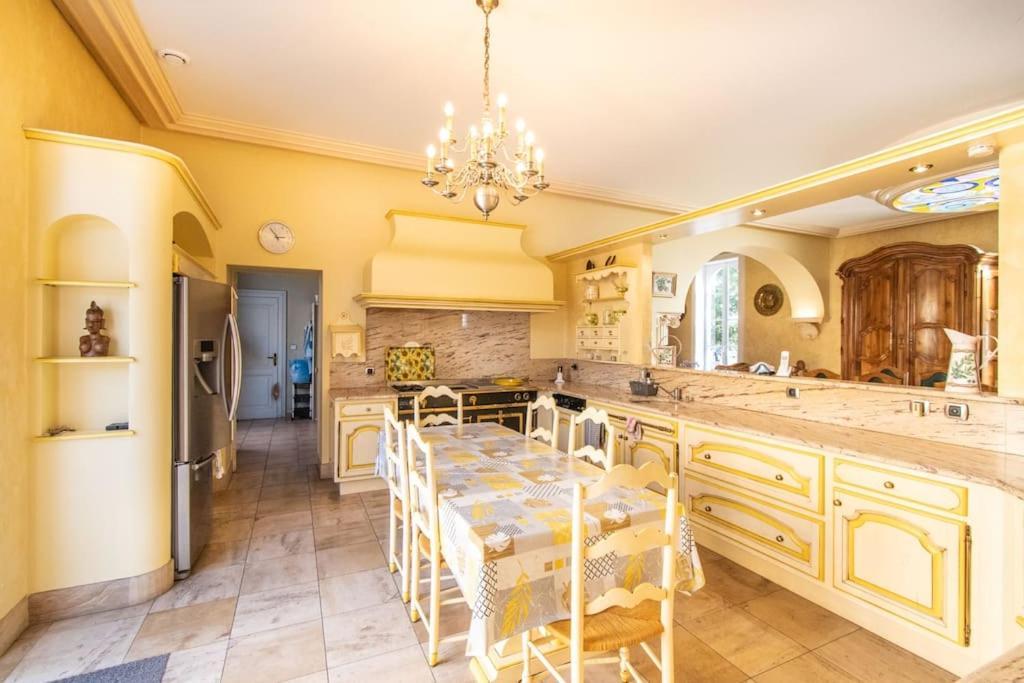 Domaine Mas Begon Villa Aigues-Vives  Bagian luar foto